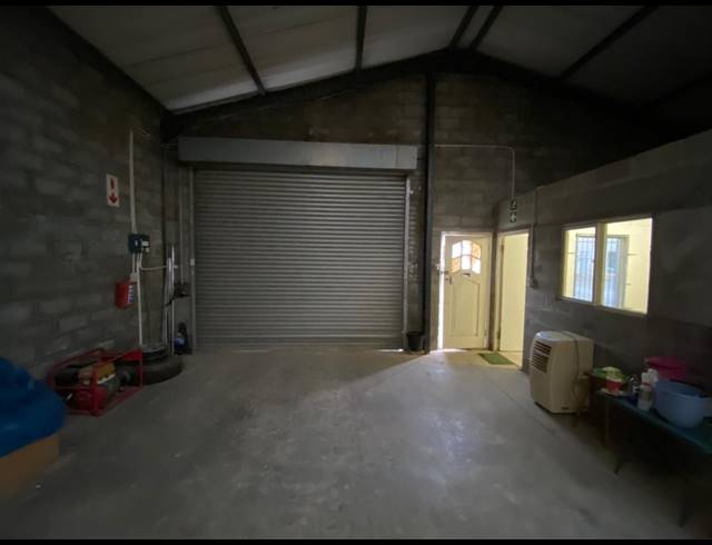 150M² WAREHOUSE TO LET IN STRAND INDUSTRIA